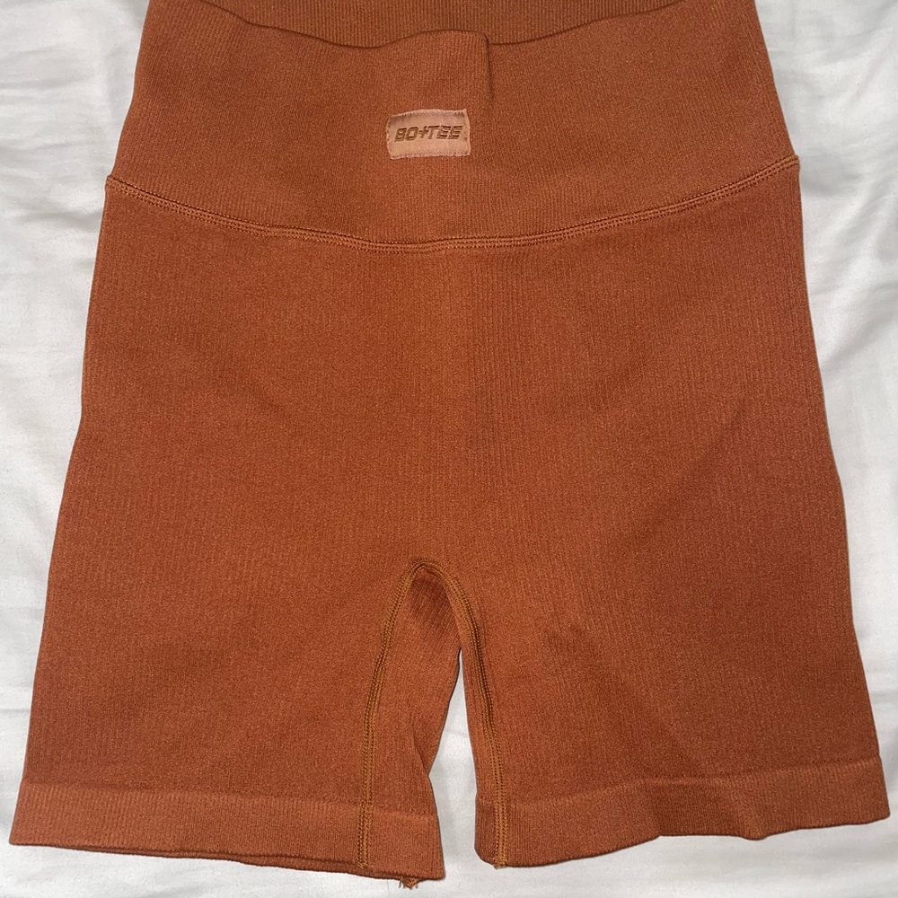 NWOT Bo+Tee Women's Copper Orange High-Waisted Biker Shorts